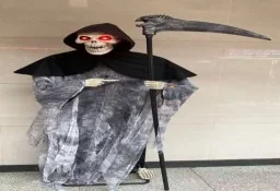 Spear-Holding Figure 180 cm wholesale product – Fangs, Ears & Small Accessories, SKU DB-182